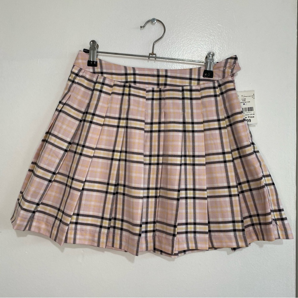 Pleated Skirt in Pink
